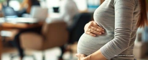 conge-maternite-et-rattrapage-salarial-la-regle-precisee