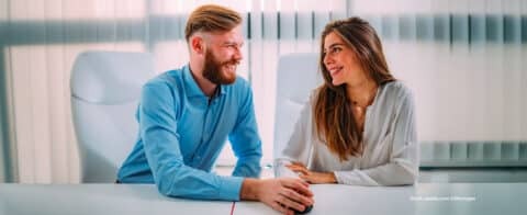 relations-amoureuses-au-travail-que-dit-la-loinbsp